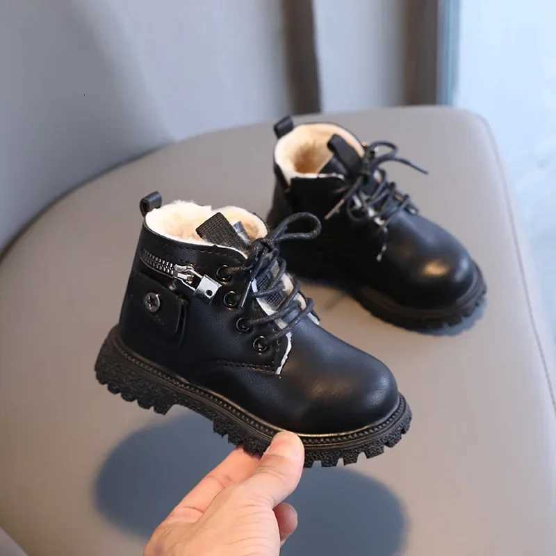 2025 Winter New Children England Style Short Boots for Boys Handsome Warm Plush Boots Shoes Girls Fashion Lock Decoration I06309T251015