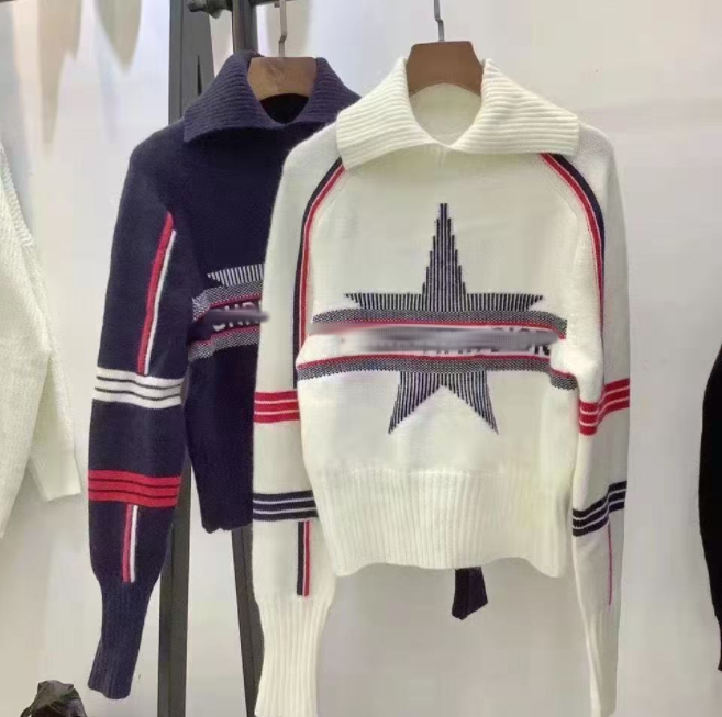 Womens sweater Designer Winter Warm Knit Shirt Soft Comfortable Embroidered sweater Classic 251015