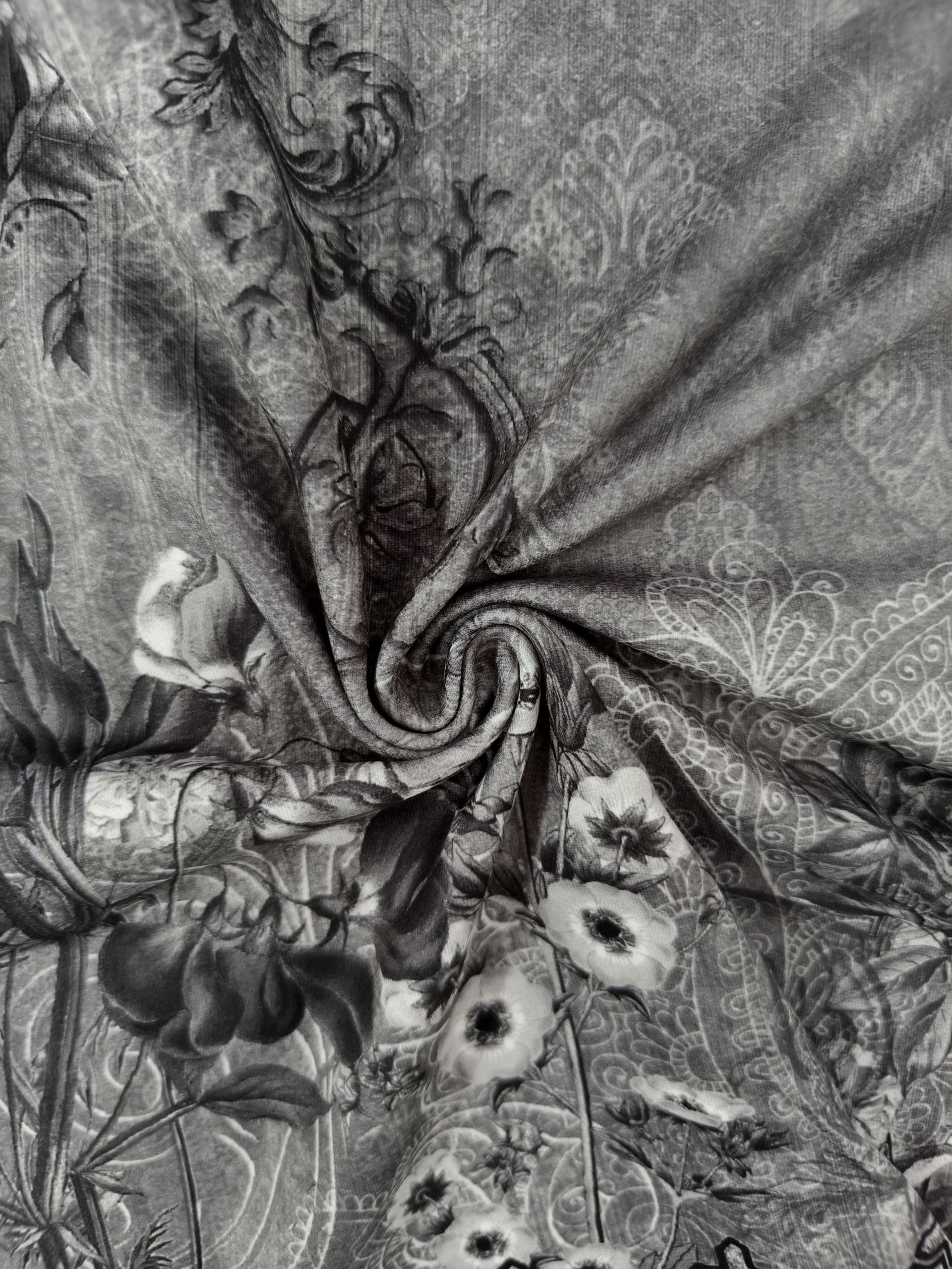 Women's Plus Size Summer Fashion Vacation Floral Printed V-Neck Short Sleeve Milk Silk T-Shirt - Black-YL25261