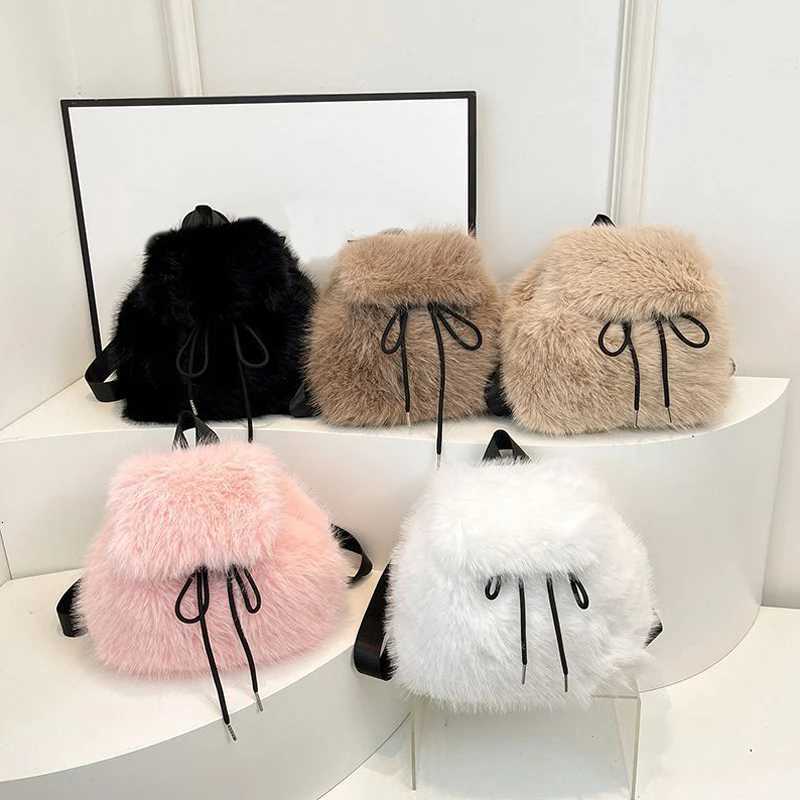 Winter Soft Plush Ladies Schoolbag Solid Color Female Furry Shoulder Bags Handbags Fashion Luxury Fake Fur Womens BackpackT251016