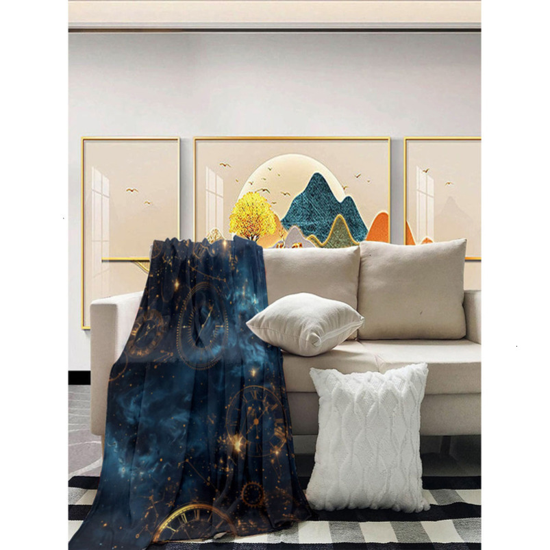 Spring and summer flannel blanket, small blanket, digitally printed cosmic starry sky pattern, nap blanket