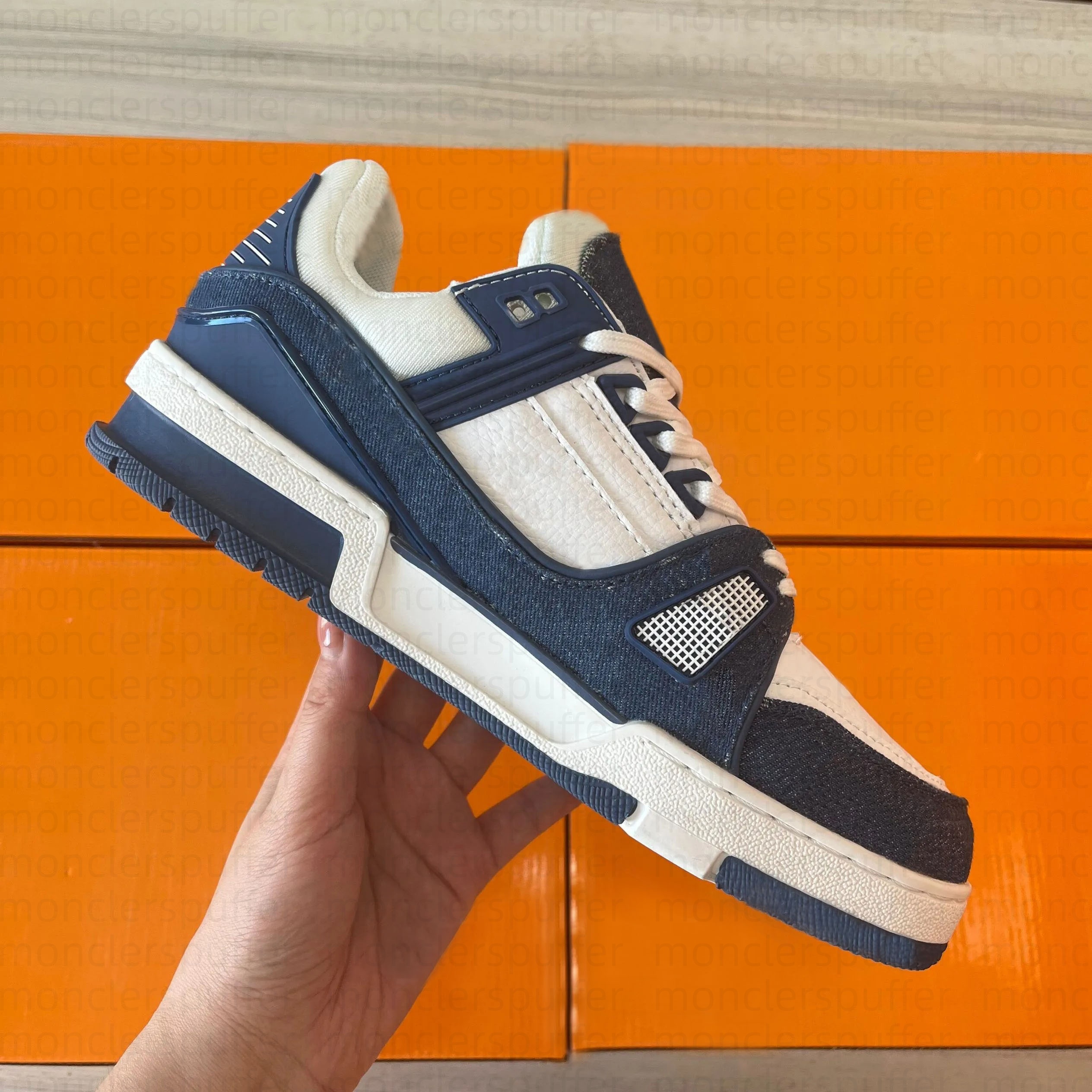 Designer Men Women Casual Shoes Logo Embossed Trainer Sneaker Luxury Platform Sneakers Triple White Black Denim Grey Sky Blue Yellow Green Red Mens Trainers 35-45