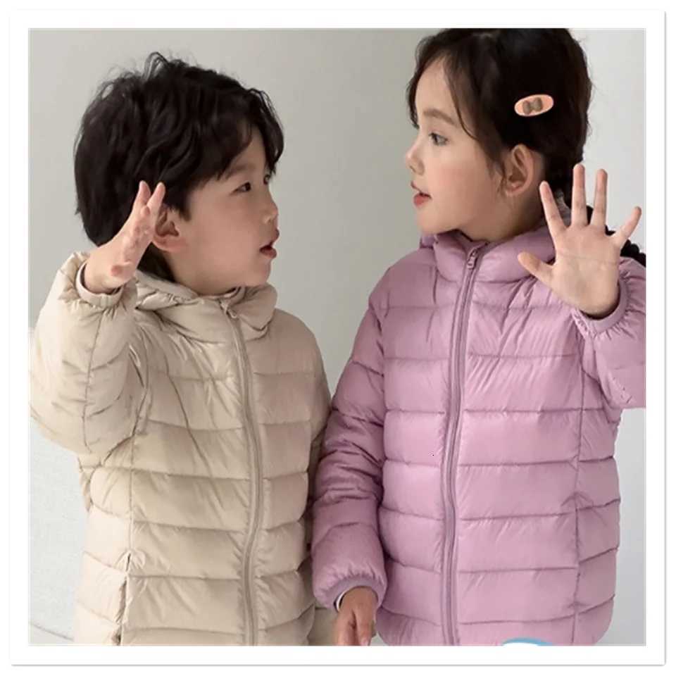 Wholesale of winter mens and womens clothing childrens lightweight down jackets small and mediumsized childrens hooded chT251016
