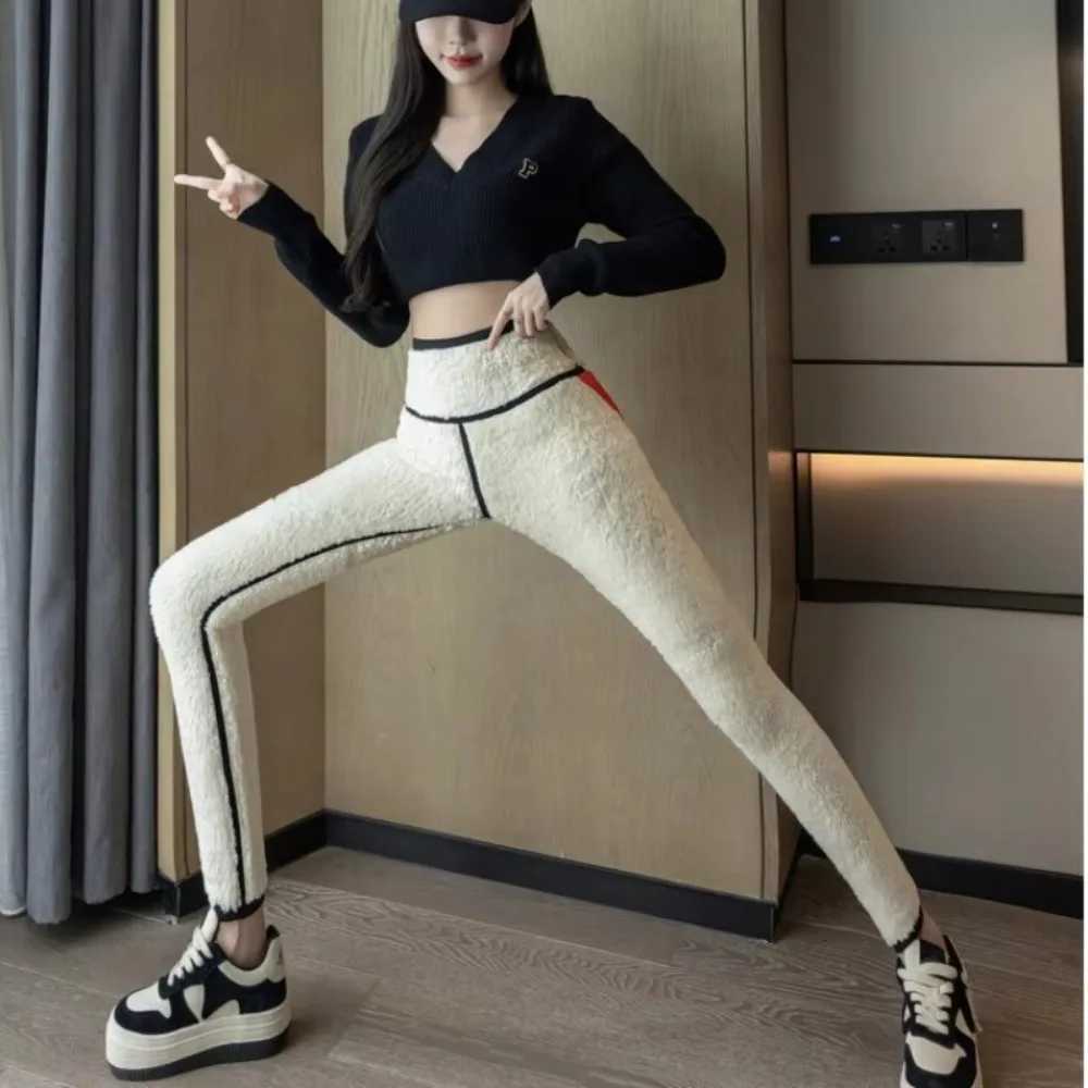 New Extra Thick Shark Leggings Lamb Velvet High Waist Thermal Fleece Leggings Butt Lifter Long Johns WomenT251016