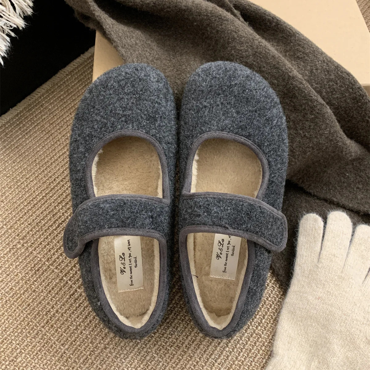 HookLoop Women Wool Mary Janes Lambs Fur Shoes Ladies Round Toe Furry Ballets Flats Female Lana Loafers Winter Cotton Mocasines 251013