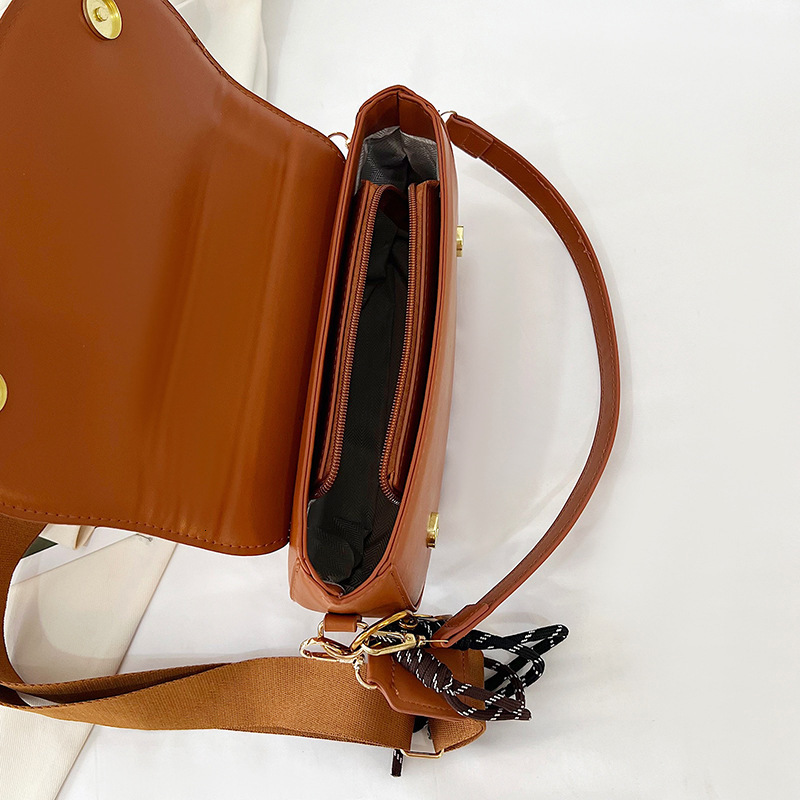 Leisure Commuting Shoulder Bag Cross-border New Fashion Trend Simple Luxury Bag Designer Bag European And American High-end Women's Multifunction