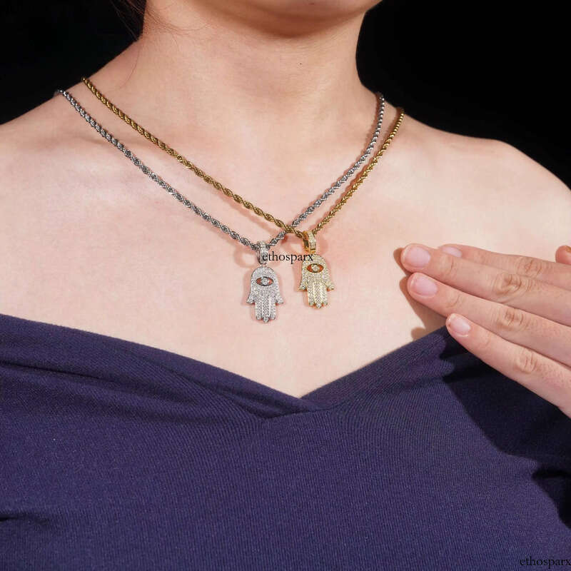 Wholesale Hip Hop Jewelry for Gift Hamsa Hand Custom Iced Out Fashion Sier VVS Moissanite Dia Lucky Pendant
