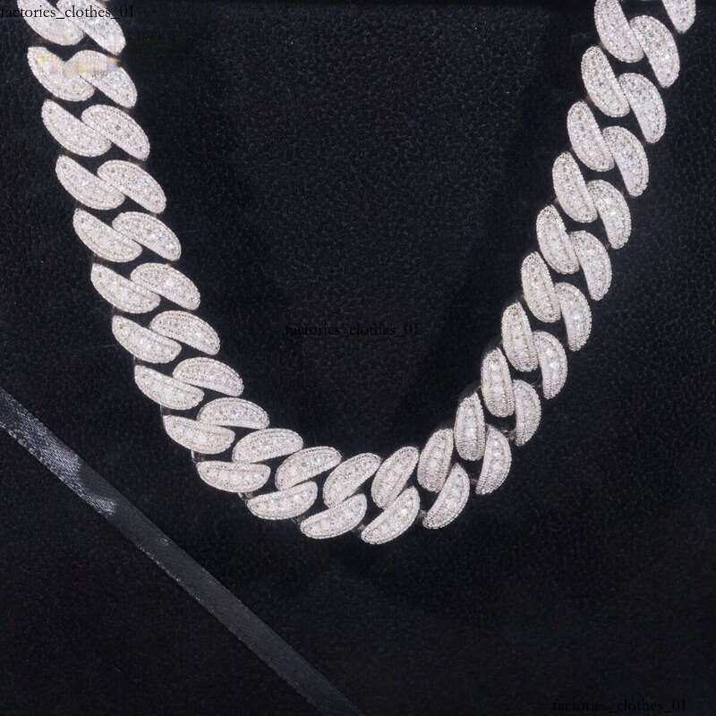 Mens Solid Heavy Iced Out Maimi Hip Hop 18mm Sier VVS Moissanite Cuban Link Chain