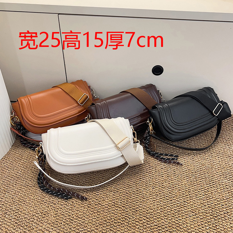 Leisure Commuting Shoulder Bag Cross-border New Fashion Trend Simple Luxury Bag Designer Bag European And American High-end Women's Multifunction