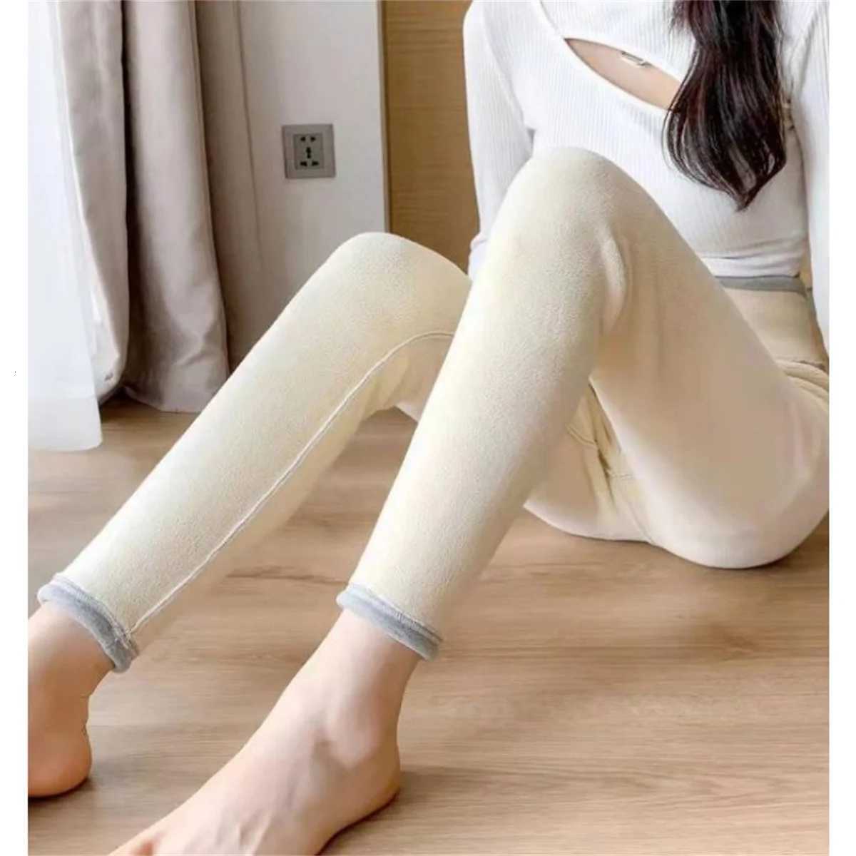 Winter Women Leggings Solid Warm Leggings Thicken Lambwool Hight Waist Fleece Keep Butt Lift High Stretchy Walking Pants PocketT251016