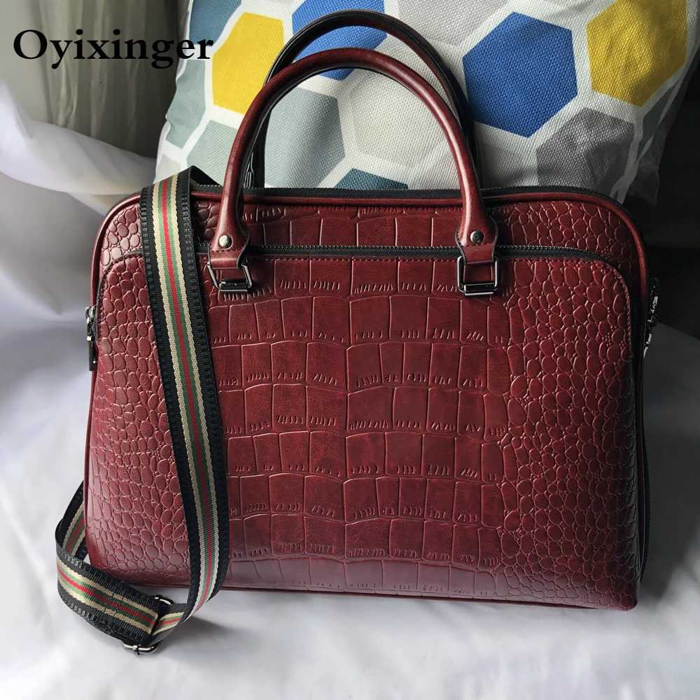 Oyixinger 2025 Womens Bag Professional Business Women Shoulder Bag Leather Briefcase For 14inch Laptops Fashion Solid HandbagsW251015