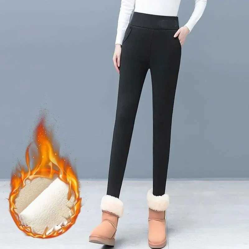 Winter Warm Leggings Women Fleece Thicken Warm Legging Slim High Waist Elastic Wool Pants Solid Thicken Velvet Thermal LeggingsT251016