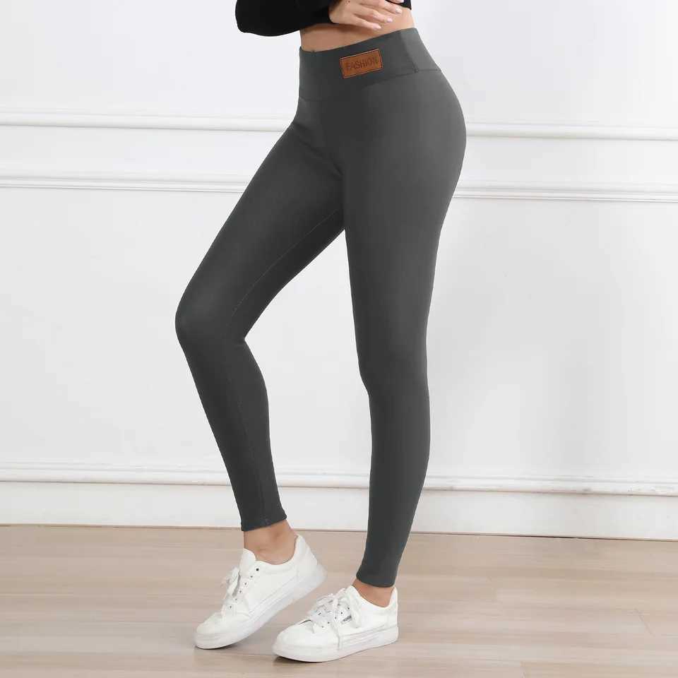 Women Leatherlabel Velvet Leggings Skinny Stretch High Waist Winter Warm Leggings Prevent Cold Casual Classic PantsT251016