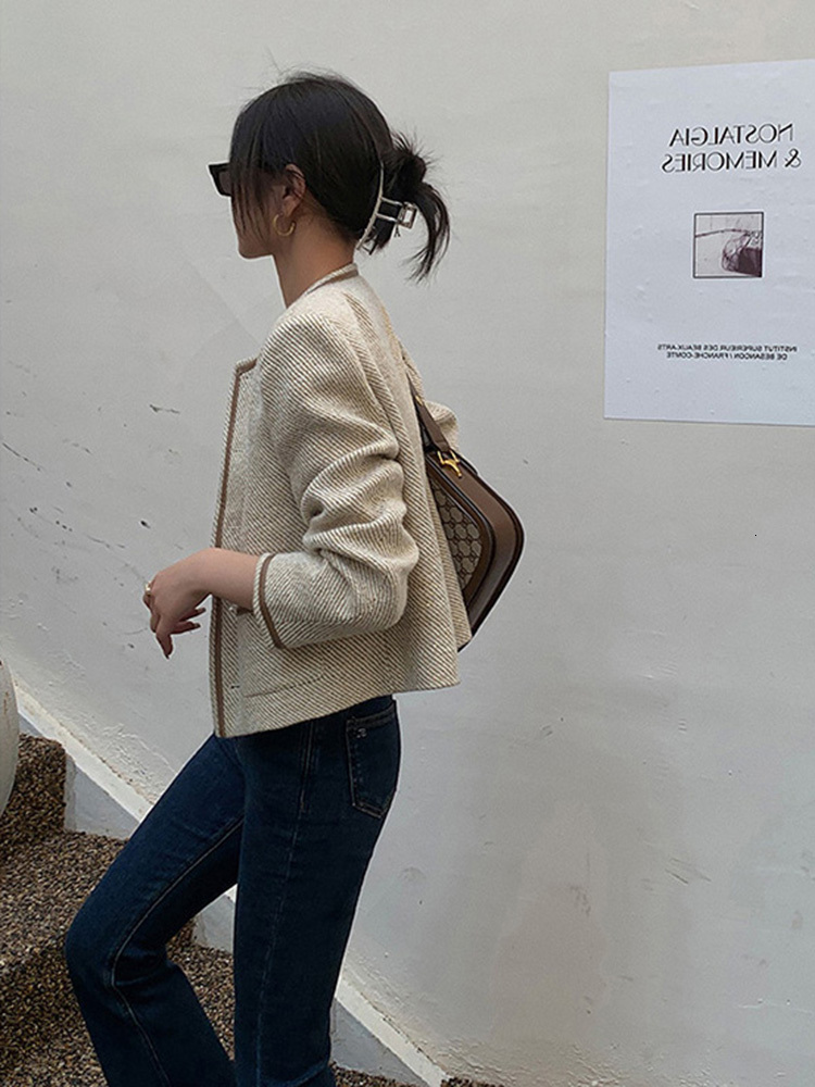 2025 Autumn/Winter New Top French Elegant Women's Social design Wool Coat Designer Jacket High end Feeling Exquisite Luxury Retro Multi functiona