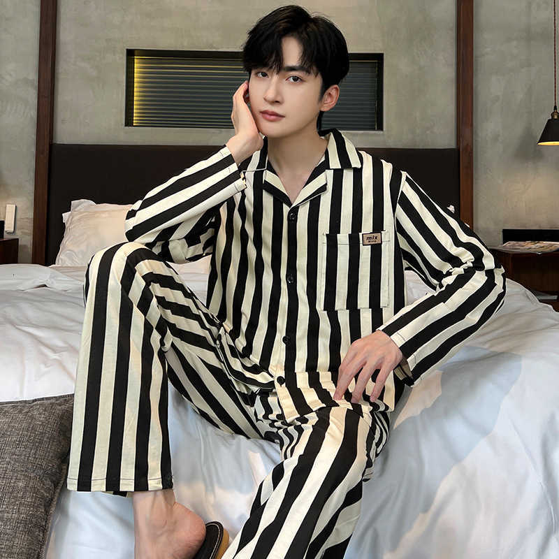 Spring and Autumn Men's pajamas and home wear striped high-end retro new long-sleeved simple pajama set W240719