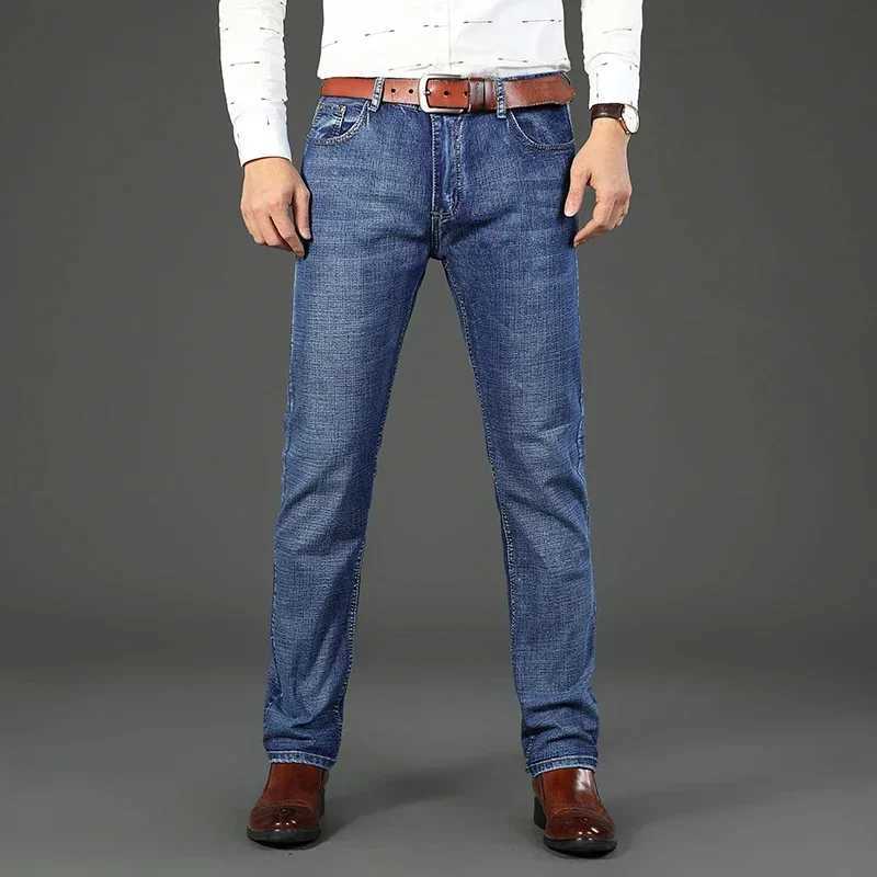 Mens Jeans Fashion Straight Denim Pants Men Classic Casual Jeans Male Plus Size Denim Trousers Ripped Jeans 2840 J251016