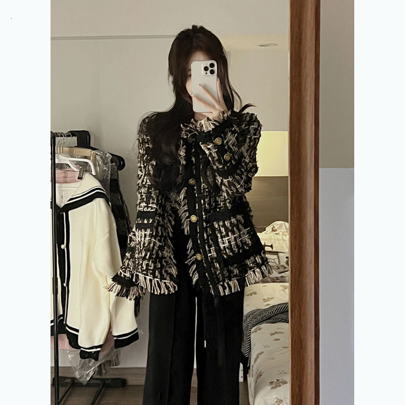2025 Autumn/Winter New Top Designer Jacket Thick Craftsmanship Woven Tassel Luxury fashion Style Short Coat with Lining Thick Women's Korean Soft