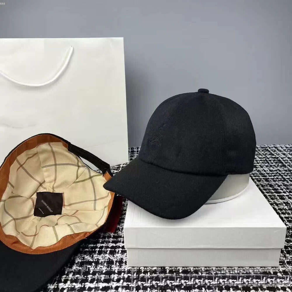 Designer baseball cap hat luxe for women mens Fashion wool Baseball Cap cotton cashmere fitted autumn snapback embroidery beach hats bonnet 682