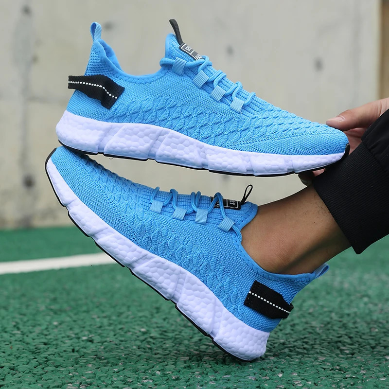 Sports Fashion Mens Sneakers Breathable Lightweight Running Shoes Men Women Casual Walking Sneakers Tenis Feminino 251013