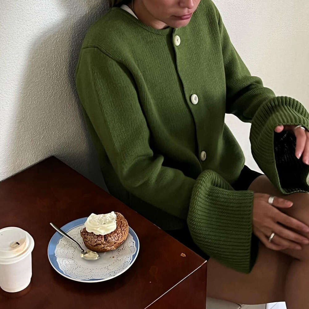 Early Autumn Lazy Style Bell Sleeve Round Neck Knitted Cardigan Versatile Loose Simple Casual Sweater Coat Elegant Women's Clothing B5