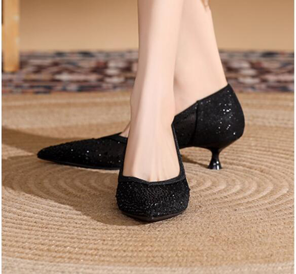 New lace high-heeled women's shoes with thin heels, sexy cutout, pointed toe, mesh embroidery and black rhinestones