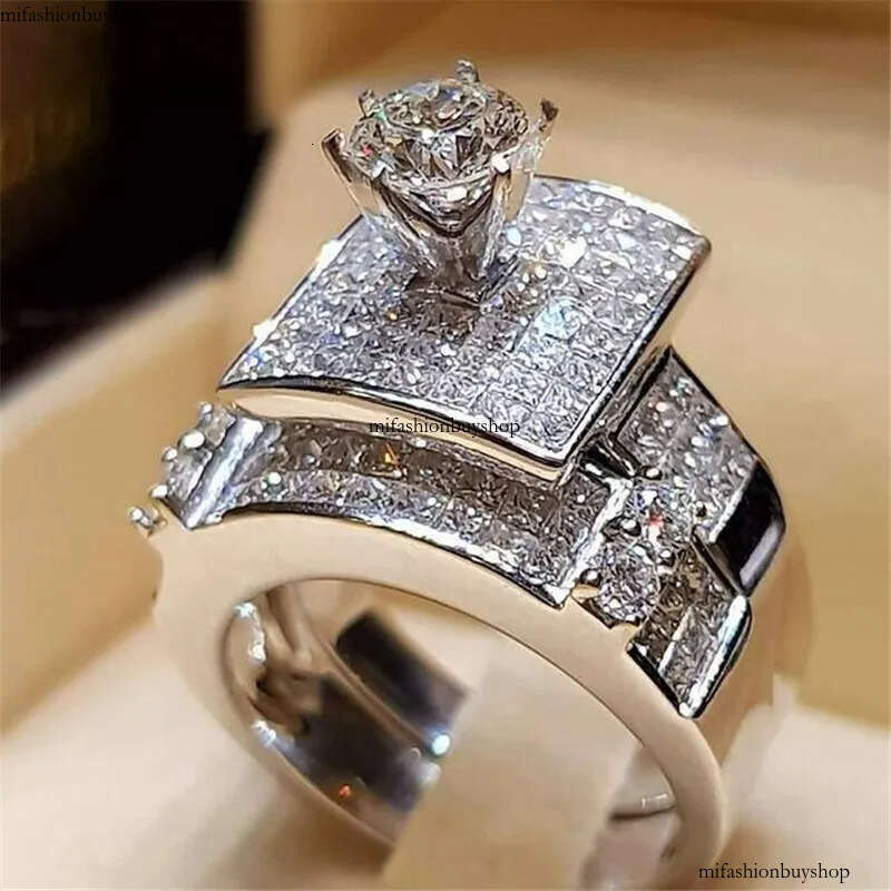 Top Selling Classical Fashion Jewelry Brand New Sterling Sier Couple Rings Round White Topaz CZ Dia Gemstones Bridal Ring Set Gift