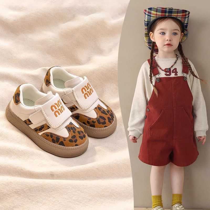 Luxury Versatile Childrens Athletic Wear Cozy Leatherette High-Traction Leopardskin Shoe Set Perfectly Matching Seasonal Outfits