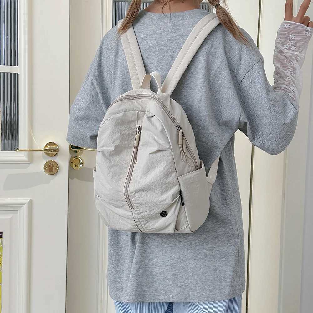 New Lightweight Backpack Minimalist Backpack High Aesthetic Travel Backpack Lightweight Hiking BackpackT251016