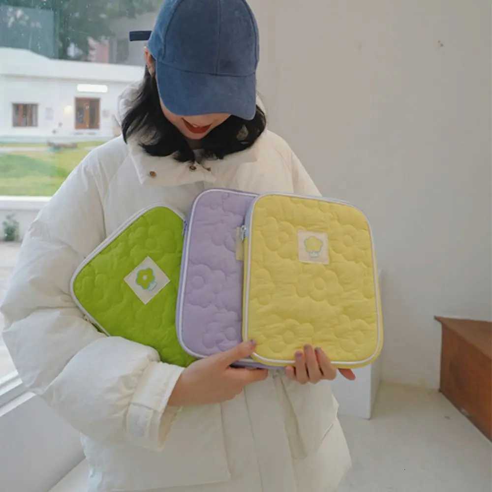 Cute Flower Laptop Sleeve Case Shockproof Large Capacity Notebook Cover Ultra Thin Fashion Laptop BagW251015