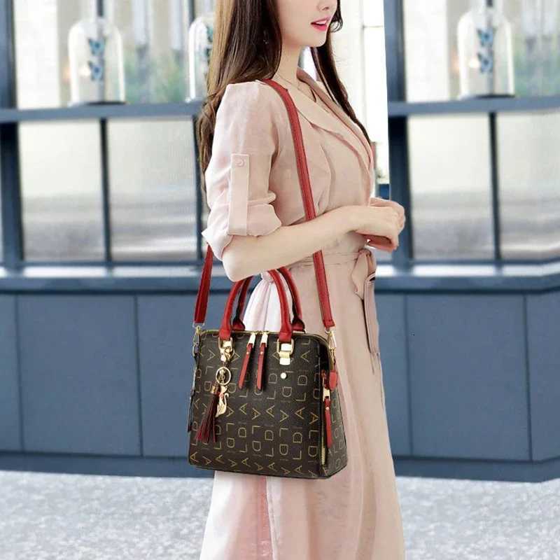 Vintage Handle Bag for Women Luxury Middle-aged Top-handle Handbags Female PU Leather Messenger Crossbody Bag Tote bolsaT2511112