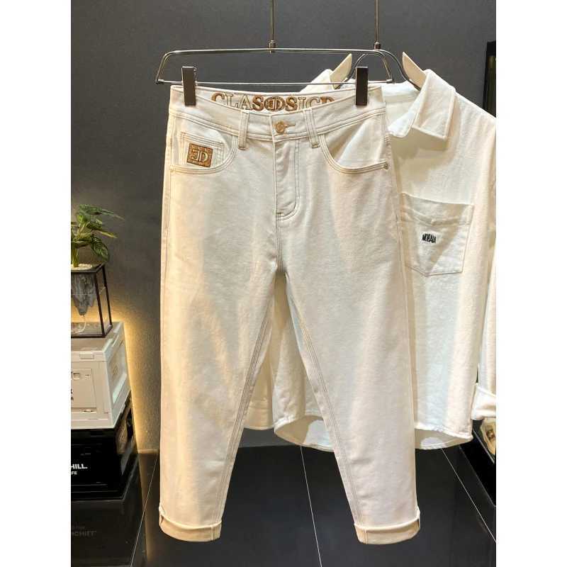 2025 autumn new beige straight leg jeans mens fashionable highend embroidery printed elastic casual long pants J251016