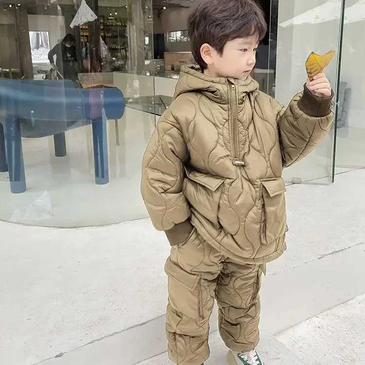 2023 New Childrens Winter Clothing Boys Cotton Suit Baby Winter Cotton Jacket Plush and Thickened Twopiece SetT251016