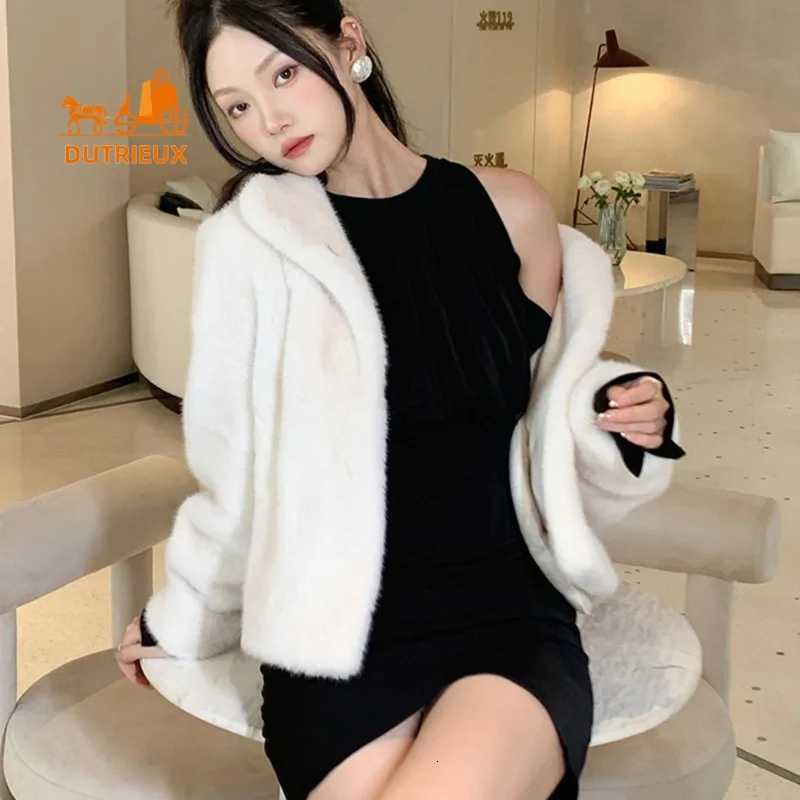 Winter Womens Genuine Mink Fur Stand Collar Short Fur Coat 100 Real Mink Fur Office Skiing Hiking Warm Fur Jacket for Women W251016