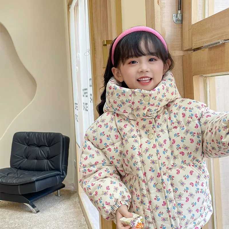 New Girls Cotton Coat with Western Style Floral Patterns Childrens Winter Cotton Coat Baby Hooded Thick CuteT251016