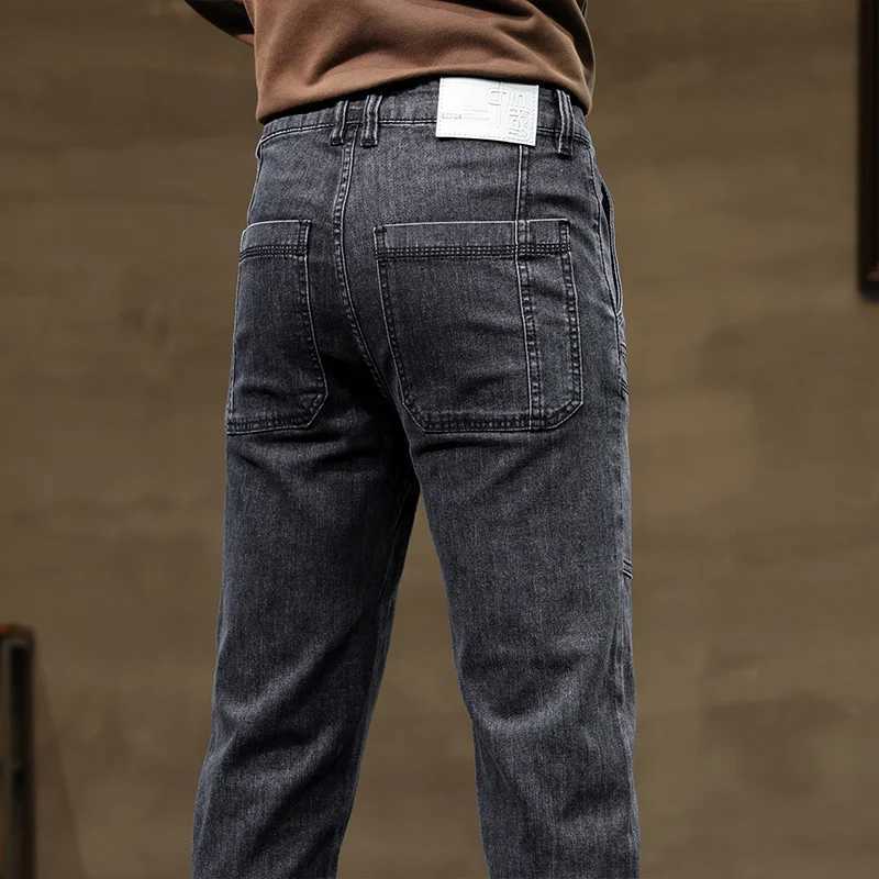 Versatile Six-Pocket Design Jeans Mens Loose Straight Leg Pants Stretchy Comfortable for Outdoor Hiking Activities All Seasons D2603201