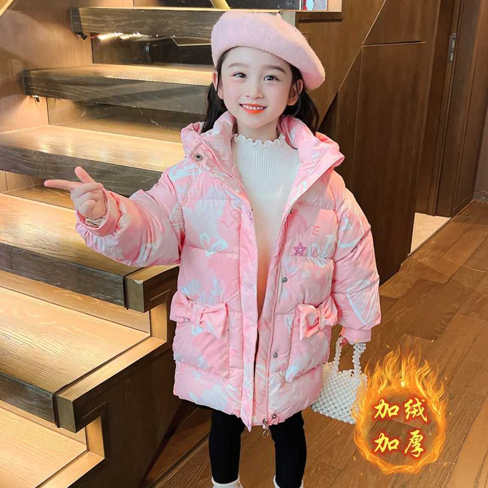 Girls Warm Down Cotton Jacket 2025 Winter Children Letter Heart Printed Hooded Coat Teen Windproof Skiing Suit Parka OuterwearT251016