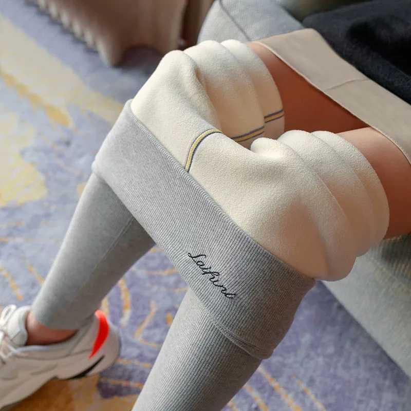 New Thickened Lamb Wool Leggings Women Autumn Winter High Waist Plus Velvet Keep Warm Pants Sexy Skinny Stretch Knitted LeggingsT251016