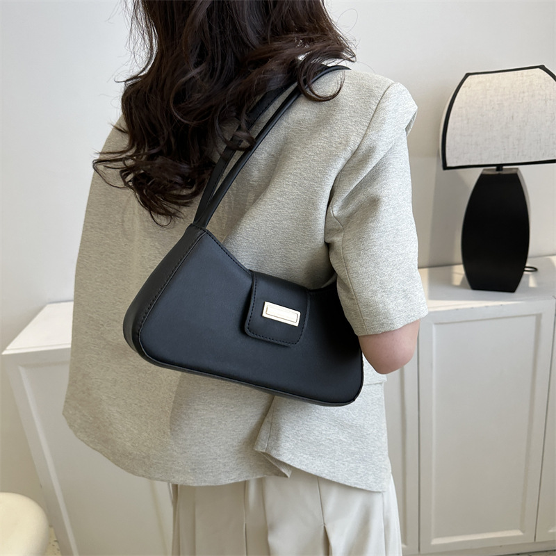 Luxury Bag 2025 New Fashion Women's Bag French Style Minimalist Solid Color Crossbody Bag, Versatile Shoulder Underarm Baguette Purse with High-E