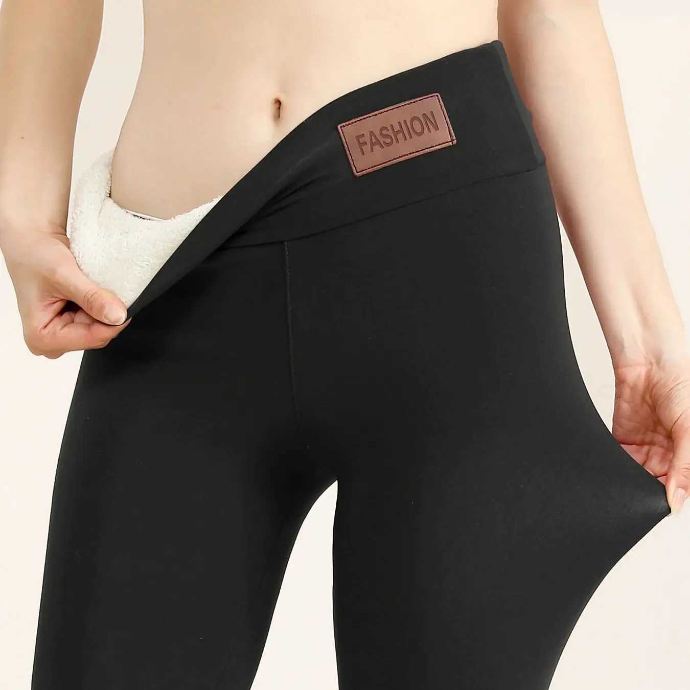 Women Leatherlabel Velvet Leggings Skinny Stretch High Waist Winter Warm Leggings Prevent Cold Casual Classic PantsT251016