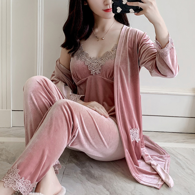 Golden velvet pajamas womens autumn and winter suit suspender nightdress sexy nightgown four piece set with chest cushion velvet can be worn out 20111
