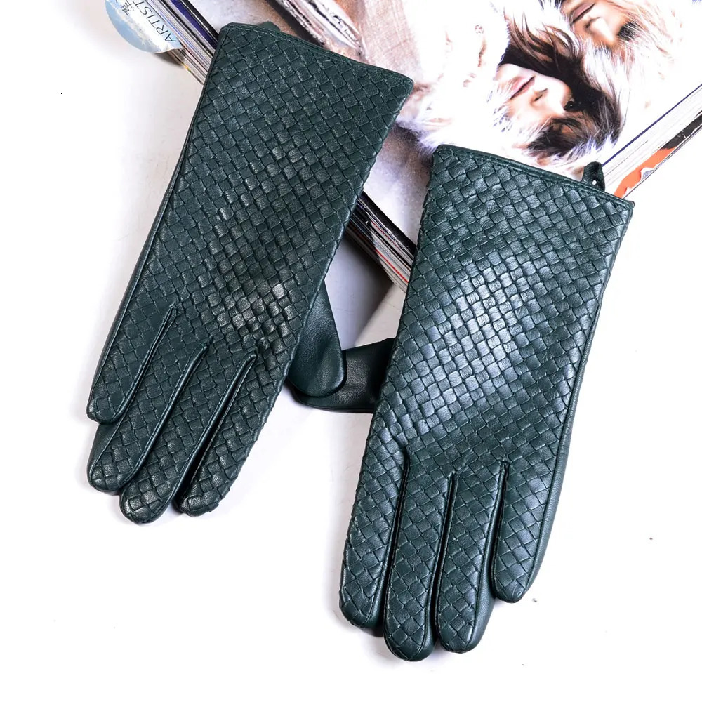 Womens 100 Real Leather Winter Warm Elegant Woven Lambskin Goatskin Classical Driving Riding Touch Screen Short Gloves251010