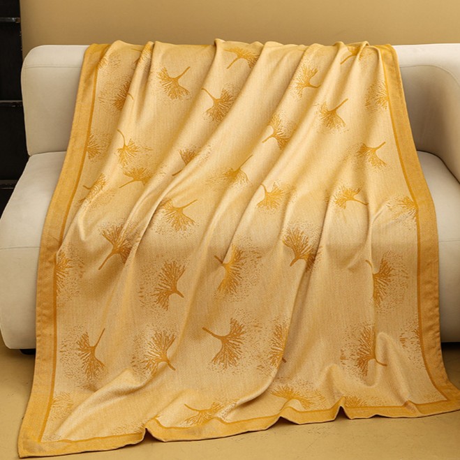 hot Free delivery designer blanket Fashionable and comfortable blanket soft air-conditioned room cover blanket