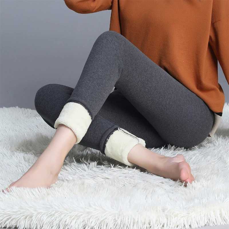 Women Winter Warm Velvet Thick Leggings High Elastic Comfortable Solid Color Tight High Waist Pants Fashion Slim StreetwearT251016
