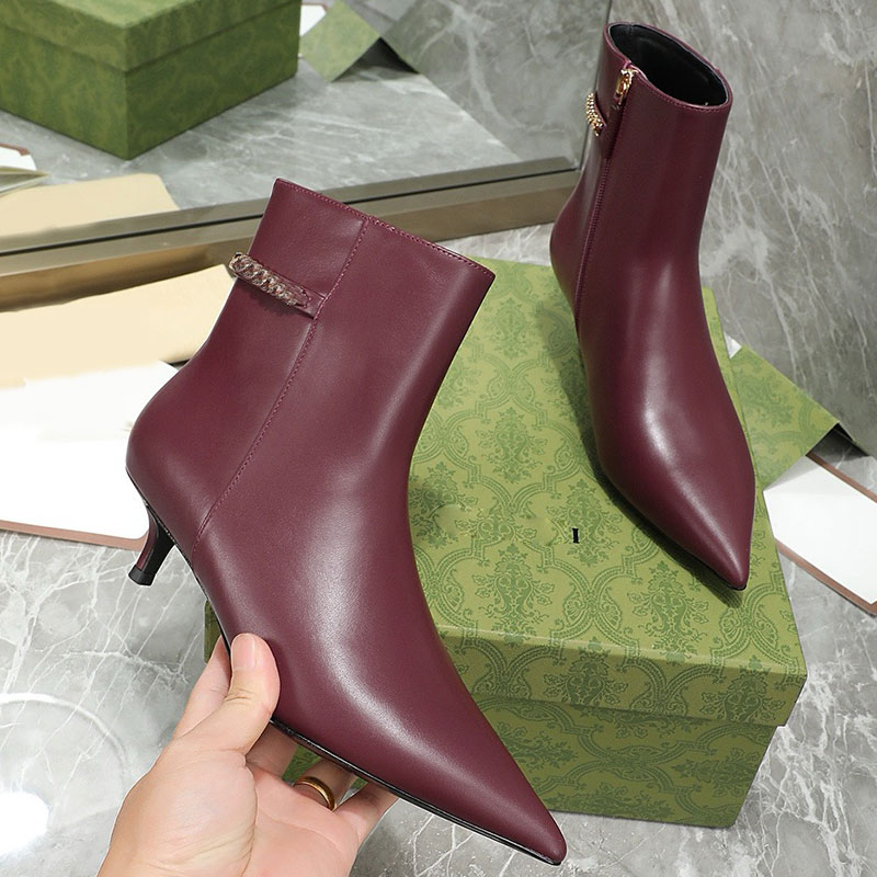 designer chain ankle boots womens alphabet winter boots high quality calf leather fabric soft comfortable sheepskin lining boots fashionable womens brand boots