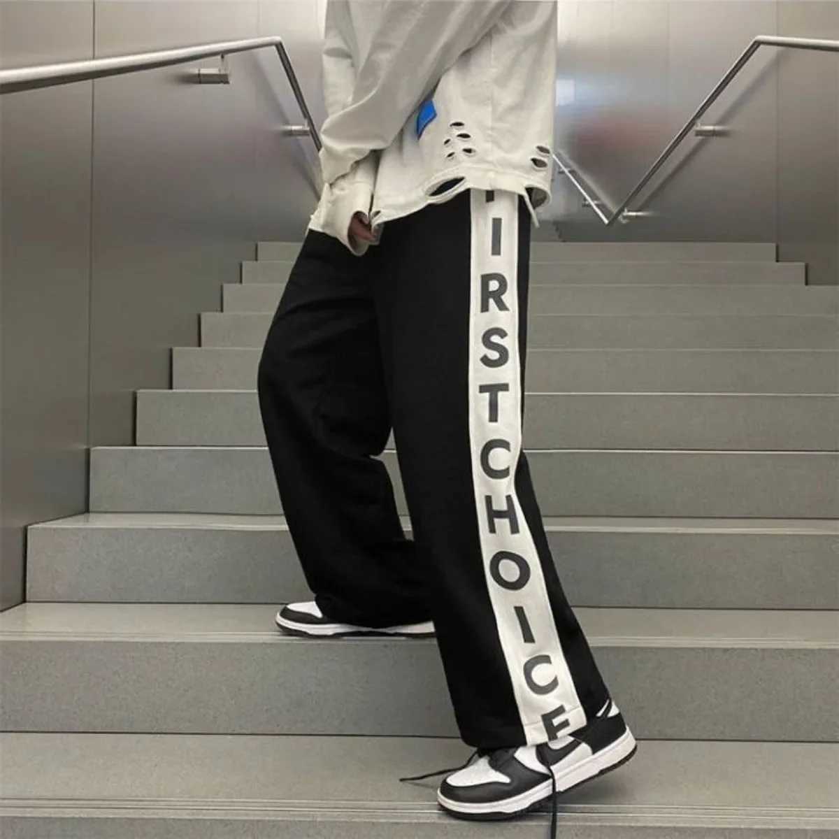 Summer New Multi Pocket Workwear Pants Mens Casual Black Drawstring Sports Pants Letter Pants Mens Trendy Streetwear J251203