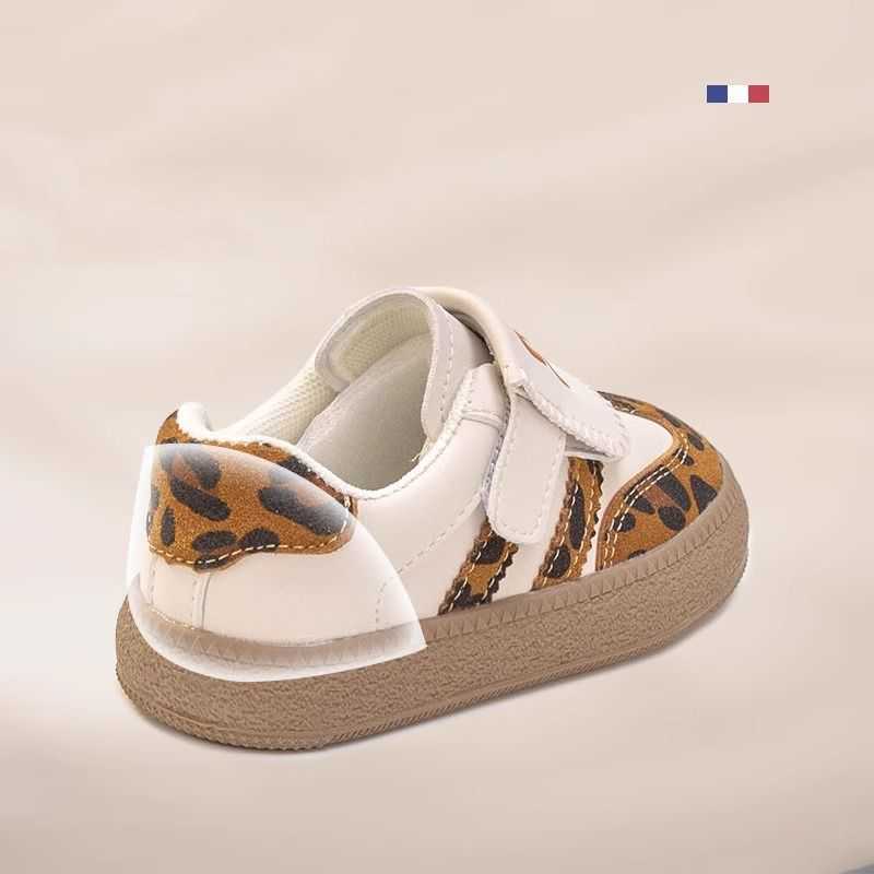 Luxury Versatile Childrens Athletic Wear Cozy Leatherette High-Traction Leopardskin Shoe Set Perfectly Matching Seasonal Outfits