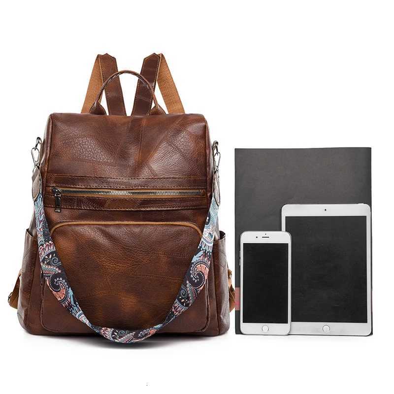 Retro PU Zipper Backpack 2025 Fashion Womens Designer Commuter Womens Schoolbag Interior Zipper Pocket Multifunctional BagT251016