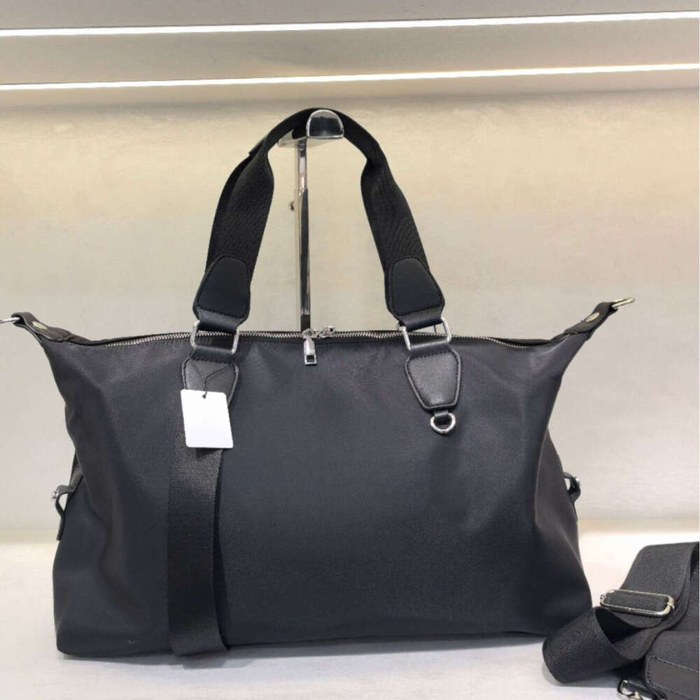 Same Style Travel Large Capacity Women's Sports Fitness Luggage Swimming Yoga Shoulder Bag B5