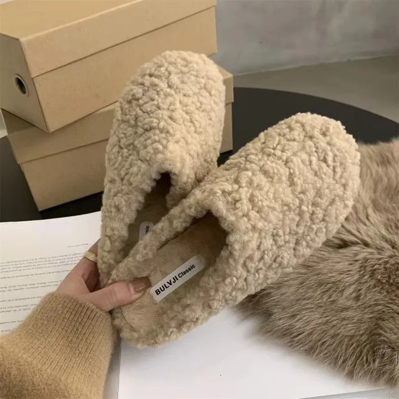 Winter Warm Plush Mules Women One Band Fur Slippers Cozy Cotton Shoes Woman Flats Cover Toe Fleeces Slides Femme Wool Pantuflas 251013