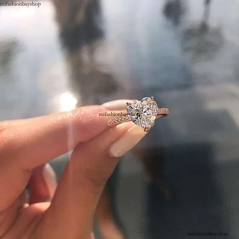 Rulalei Simple Fashion Jewelry Solitaire Sterling Sier Pear Cut White Sapphire Popular CZ Dia Promise Women Wedding Band Ring Gift